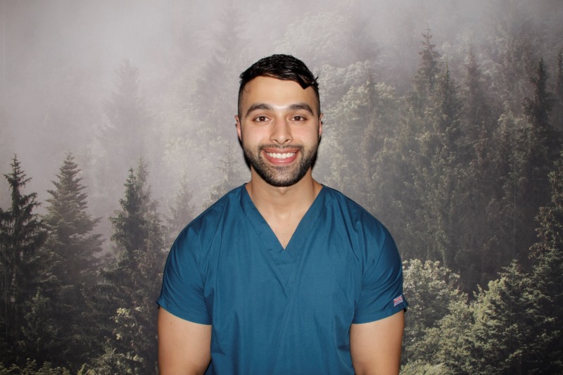 Ismail Hussain Dental Hygienist / Dental Therapist   GDC No. 305331